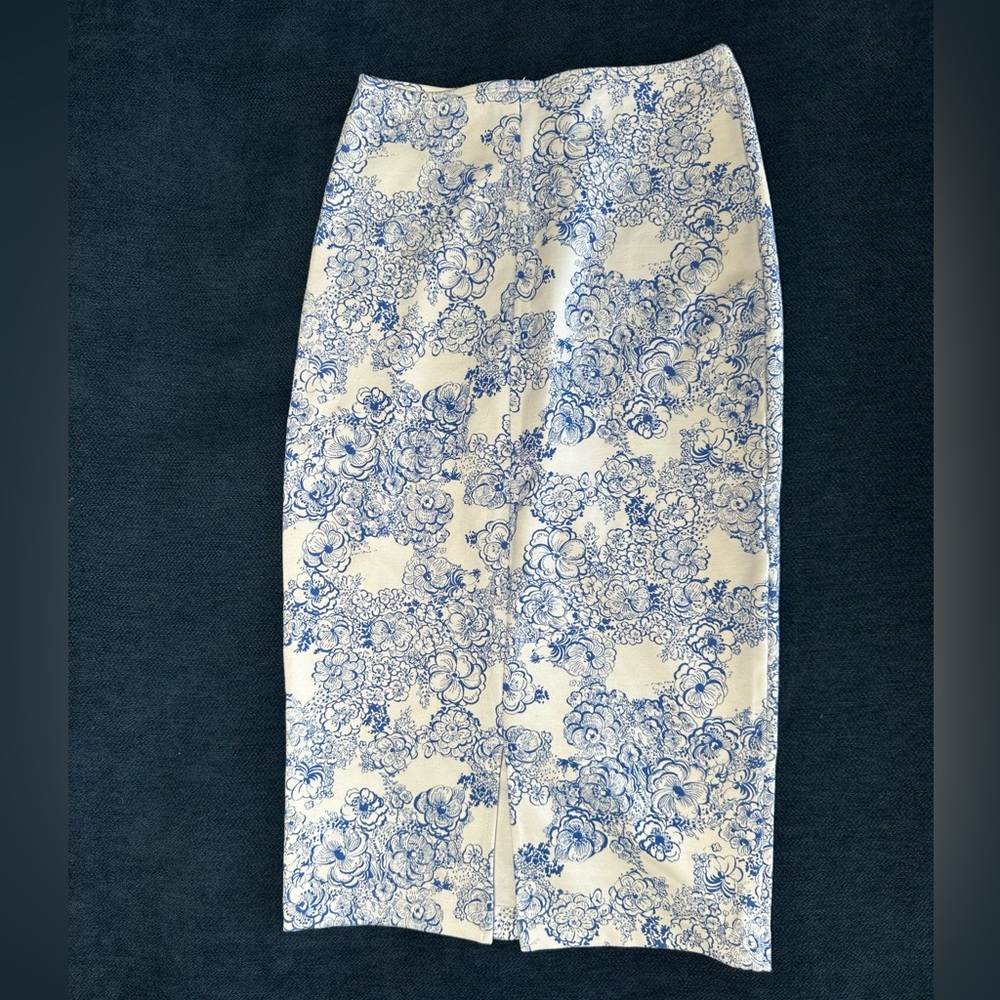 American Apparel | blue + white floral pattern | sz: S